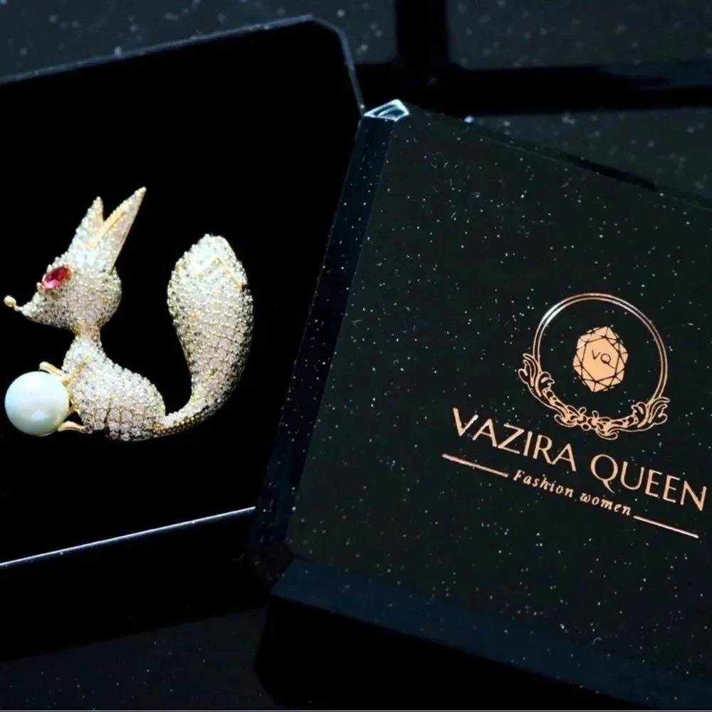 VQ Butterfly Brooch - Picture 8 of 8